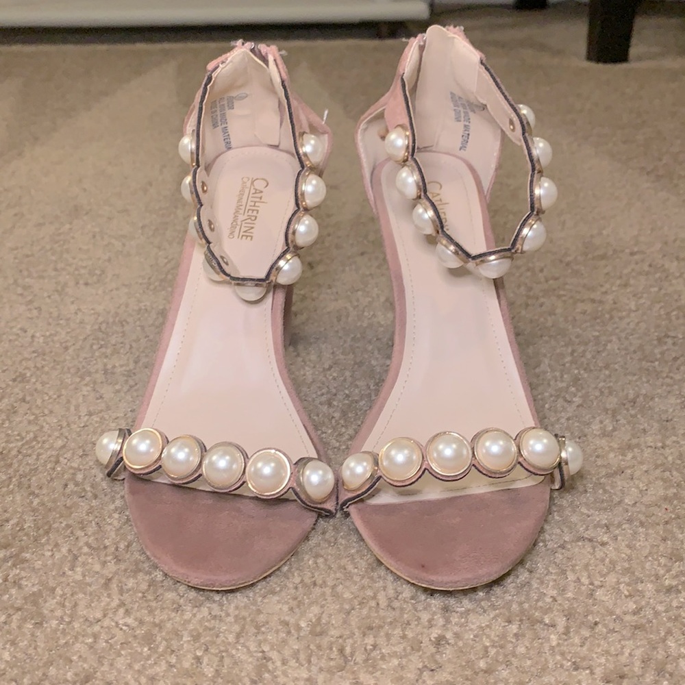 Very good condition Gorgeous blush pink ankle heels with pearls!!